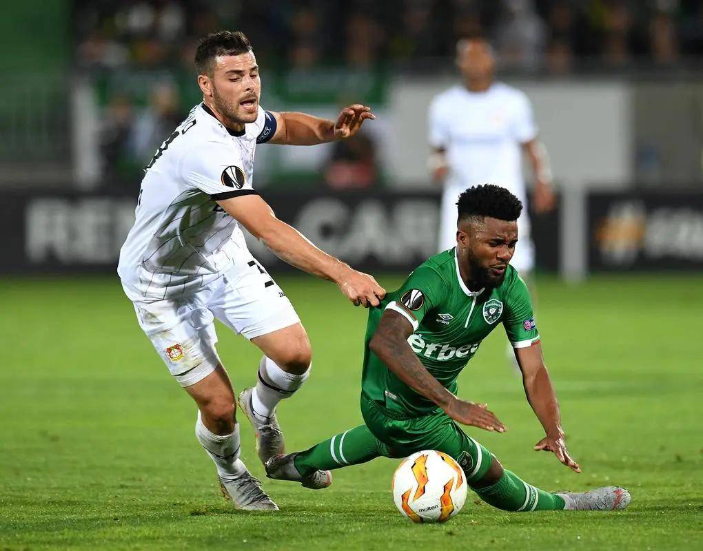 赛季初的成 赛季初的成