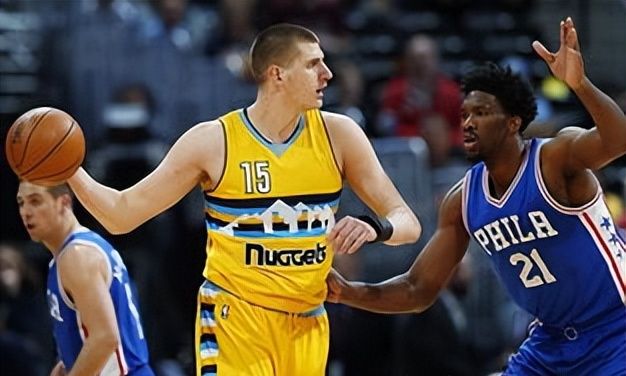 现代足球文 现代足球文